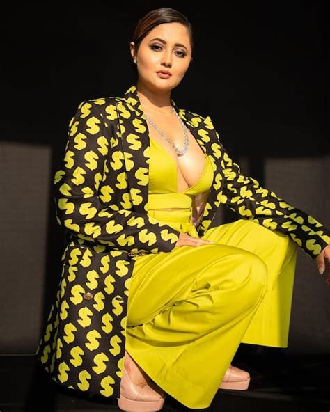 Bigg Boss 13 Contestant Rashami Desai Shares Stunning Pictures In Yellow Outfit Leaves Netizens