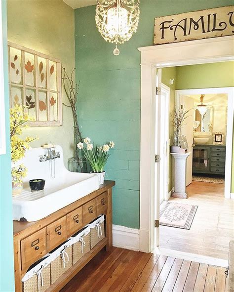 See more ideas about kitchen remodel, kitchen design, kitchen inspirations. Mud room sink area. Great farmhouse style mudroom idea to ...