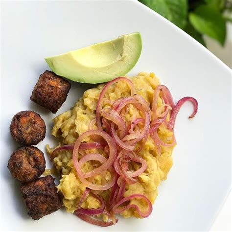 healthy dominican breakfast 🥑 🍴mangú mashed green plantains 🍴vegetarian meat balls 🍴and of