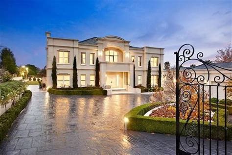 Pin By Jordan G On Beauty Rich People Houses Luxury Homes Mansions