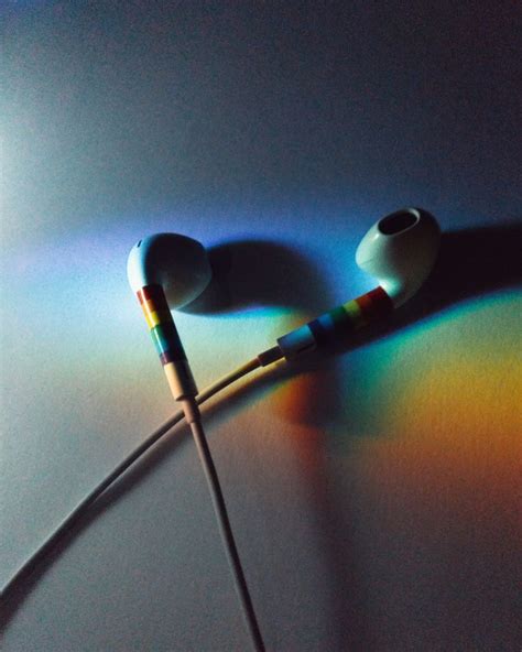 Music wallpaper tumblr aesthetic musiktapete tumblr asthetisch. pride earphones | Rainbow aesthetic, Rain wallpapers, Music wallpaper