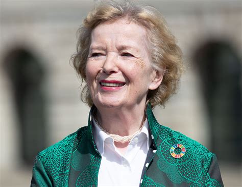 Irelands President Mary Robinson Made History 30 Years Ago