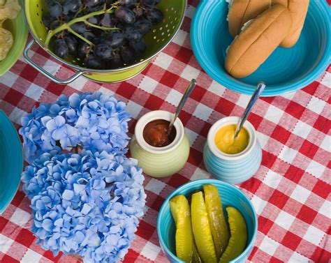 Summer Picnic Food Ideas And Recipes The Old Farmers Almanac