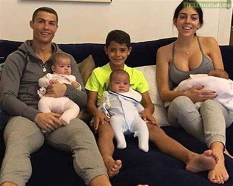 Люблю футбол cristiano ronaldo marcelo. Wonderful photo of Cristiano Ronaldo with his four kids ...