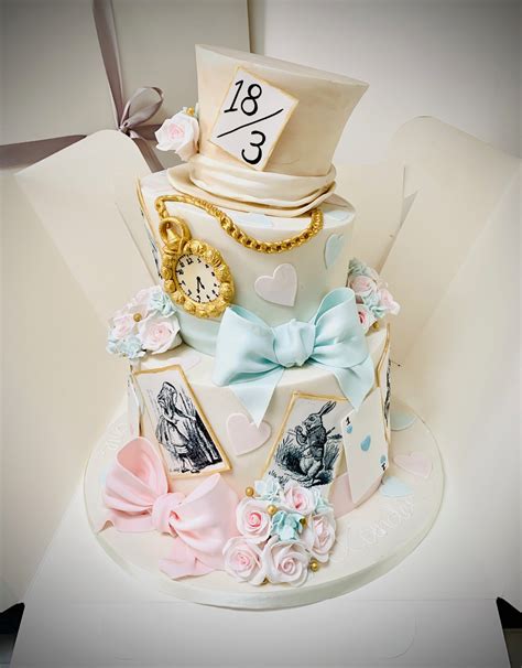 Alice In Wonderland Wedding Cakes