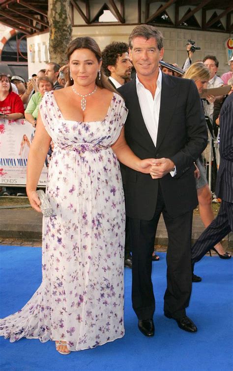 Keely Shaye Smith Everything You Need To Know About Pierce Brosnans Wife