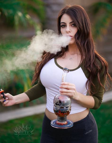 Alexa Pearl On Twitter Baby Let S Blaze Bong Cannabis Weed