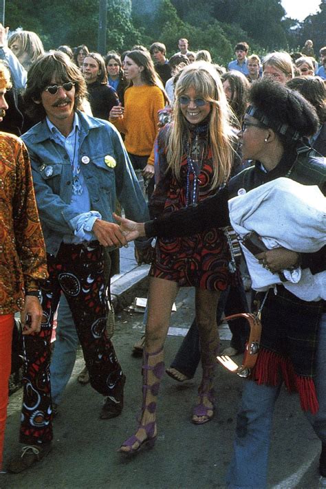 Late 60s Hippie Fashion Depolyrics