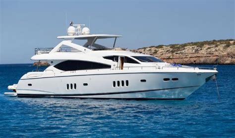 Sunseeker Superyacht 27 Lux Charters Ibiza