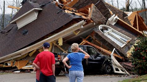 At Least 5 Dead As Tornadoes Tear Through Alabama Abc7 Chicago