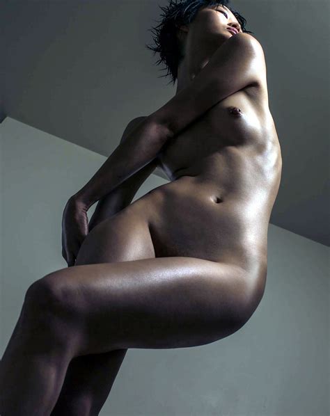 hot sculpt nude photoshoot by alberto maria colombo for treats magazine 8 june 2015 the