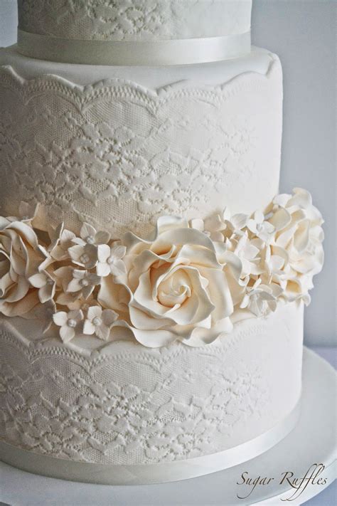 Lace Wedding Cake With Roses And Hydrangea