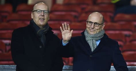 Former manchester united captain gary neville has called on the glazers to sell the club. Glazers sent six-point Man Utd plan - including reducing ...
