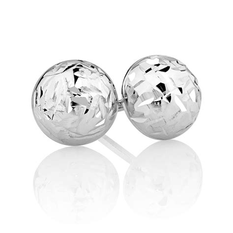 The white gold jewelry earrings add a trendy touch of sophistication to the body for both men and women. 7mm Stud Earrings in 10kt White Gold