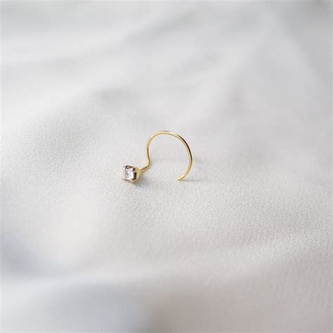 Tiny Diamond Nose Pin 18kt Gold Melt Jewellery