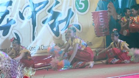 2013中秋节舞蹈表演 Pesta Tanglung Youtube