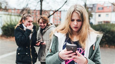 Illegale Inhalte Am Smartphone Viele Schüler Machen Sich Strafbar Nordbayern