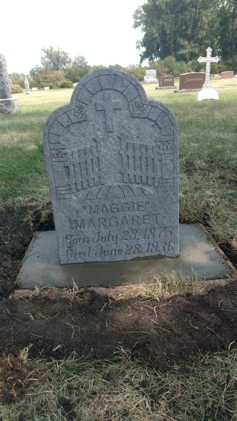 After 85 Years Great Grandma Gets Her Headstone
