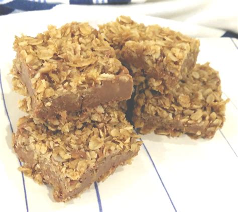 Mitch and i are really enjoying them as an after dinner dessert. No Bake Chocolate Oat Bars | Recipe | Chocolate oats, Oat ...