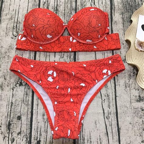 Rojo Impresión Floral Underwire Bikini Set Sexy Triángulo Troncos De Natación Traje De Playa
