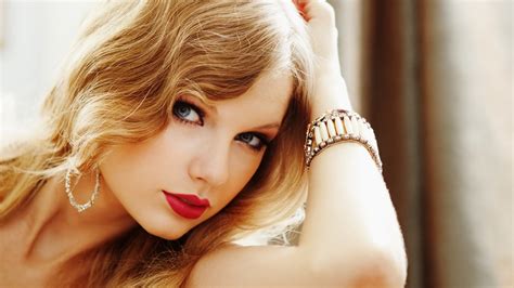 Taylor Swift Celebrity Blonde Singer Blue Eyes Women Face
