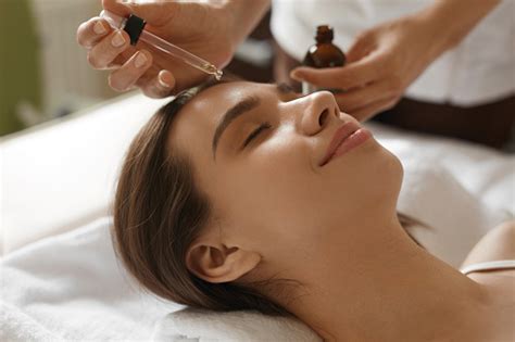 Face Skin Care Woman Receiving Serum Treatment In Beauty Salon Stock