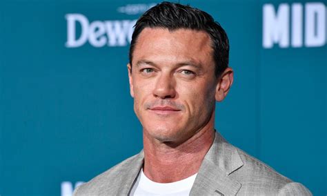 Luke Evans Was Hospitalized This Week But Assures Fans It’s ‘nothing Serious’ Luke Evans