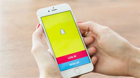 Snapchat Is Launching A News Division Snapchat Gedanken Blog