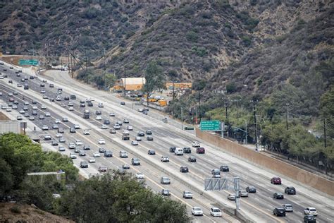 Los Angeles Congested Highway 12215222 Stock Photo At Vecteezy