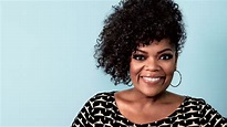 Yvette Nicole Brown Is Looking For Hairstylists Who Can Actually Style ...