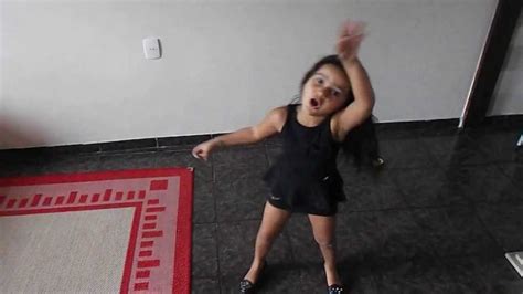Menina De 4 Anos DanÇando Show Das Poderosas Youtube Slip Dress Fashion