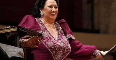 montserrat caballé recibe medalla de honor en barcelona