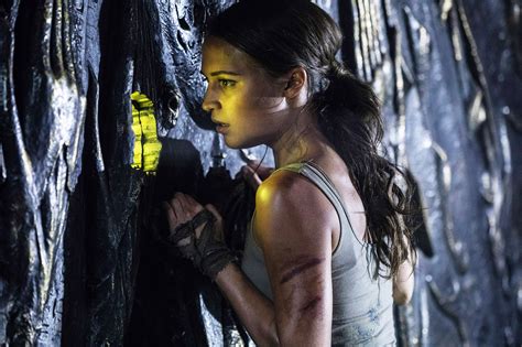 Tomb Raider Review The Alicia Vikander Reboot Gets Lost In The Jungle