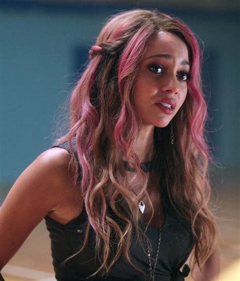 Vanessa Morgan As Toni Topaz Riverdale Vanessa Morgan Riverdale Fashion Riverdale Aesthetic