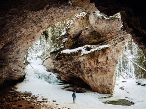 5 Mistakes To Avoid Hiking Johnston Canyon In Winter