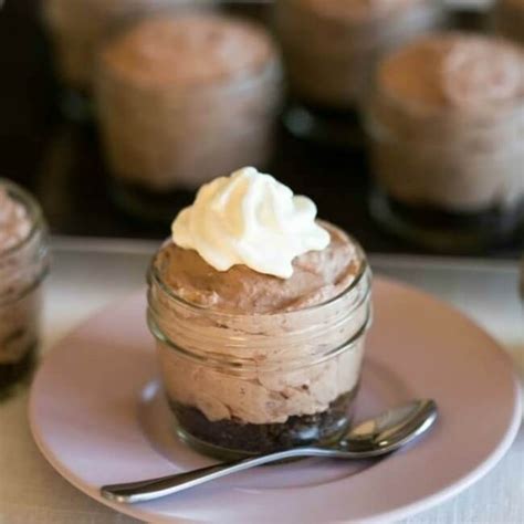 Place the oil, eggs, lemon rind, lemon juice, yoghurt and sugar in a large bowl and whisk to combine. 14 Easy No-Bake Sugar-Free Cheesecake Recipes | Low carb ...