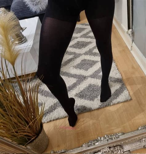 love wearing pantyhose it s just sensual r pantyhose