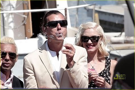 © broadimage/shutterstock gwen stefani and gavin rossdale. Gwen Stefani & Gavin Rossdale: Kristoff Ball Wedding ...