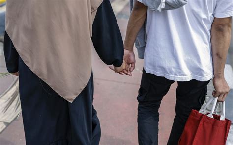 Indonesia Passes Legislation Outlawing Sex Outside Marriage Dnyuz