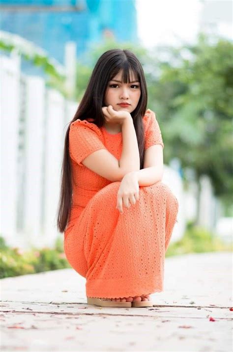 Beautiful Asian Burmese Girls Asian Doll Celebrity Style Poses