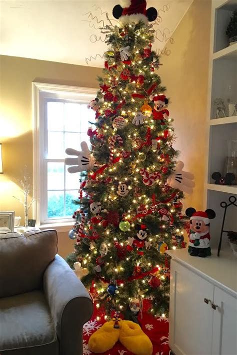 Disney Themed Christmas Decorations 45 Amazing Disney Christmas Tree