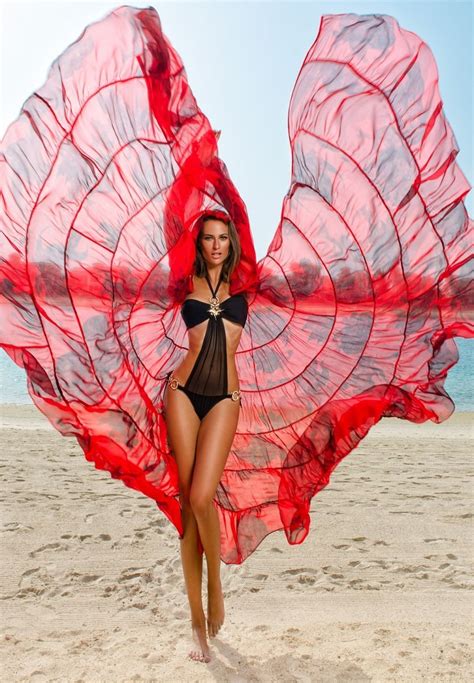 Stylish Ways To Cover Up At The Beach Fashion Tropical Photoshoot Provocative Women