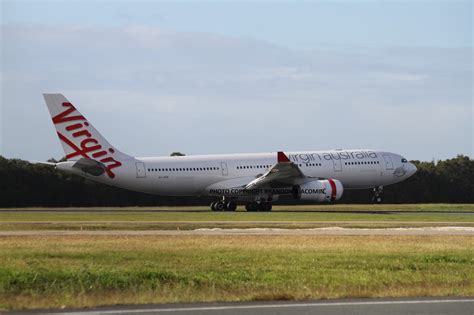 Virgin provide two dining menus, a full lunch and dinner selection and an express menu which is for people who want to eat quickly and maximize rest. Queensland Plane Spotting: Virgin Australia commence Airbus A330-200 services out of Brisbane