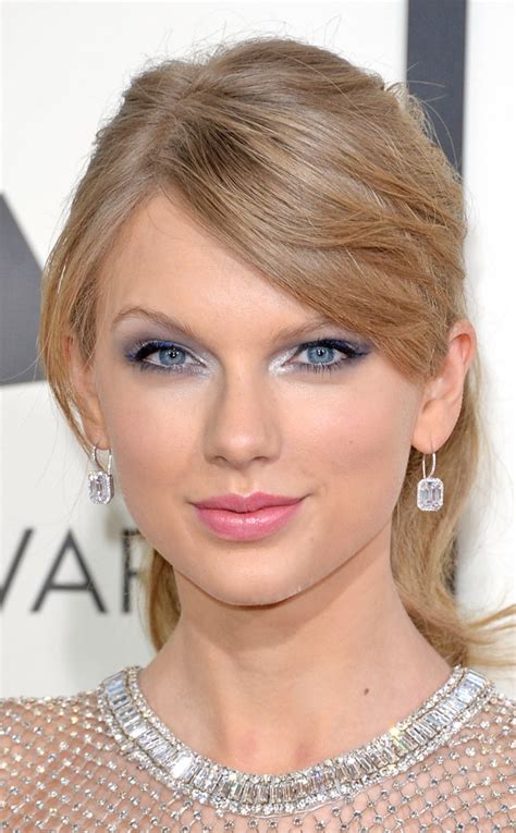 Taylor Swift From Get The Look Grammys 2014 Hair And Makeup E News