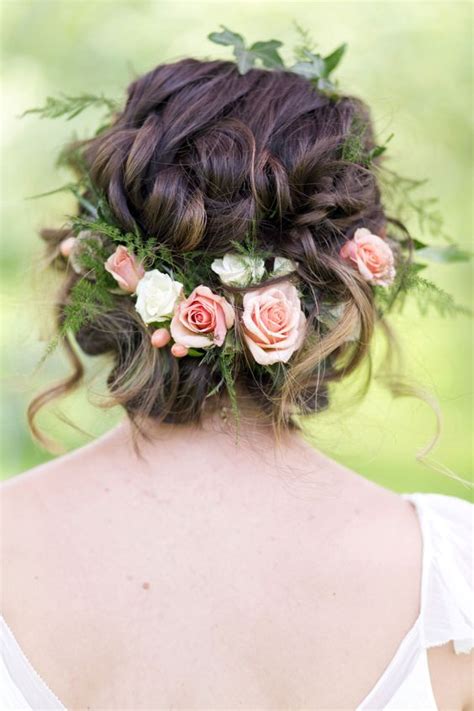 17 Amazing Wedding Hairstyles With Flowers Parfum Flower Company