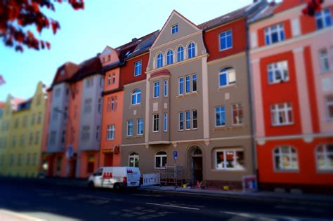 Die wohnung hat eine fläche von ca. 2-Zimmerwohnung mit Balkon - GuWo Guben