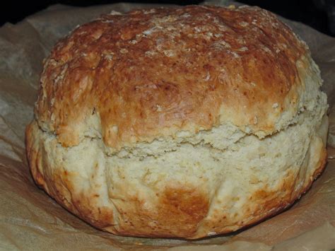 Baking powder dalam keadaan terpaksa dapat digantikan dengan soda kue, namun tidak sebaliknya.×. Fast and easy homemade bread with baking powder - recipe (including photos) | Life in Luxembourg