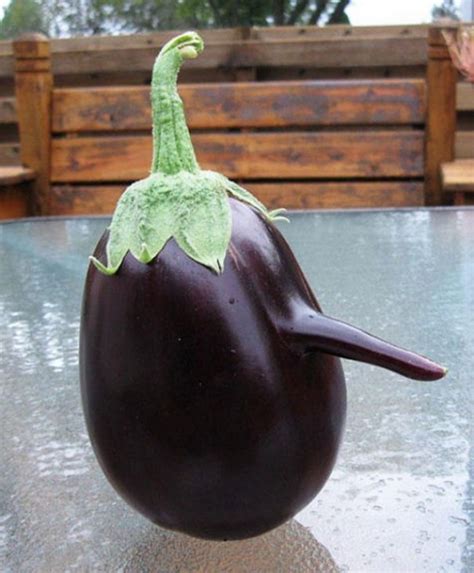 20 Funny Fruits And Vegetables Looking Exactly Like Something Else