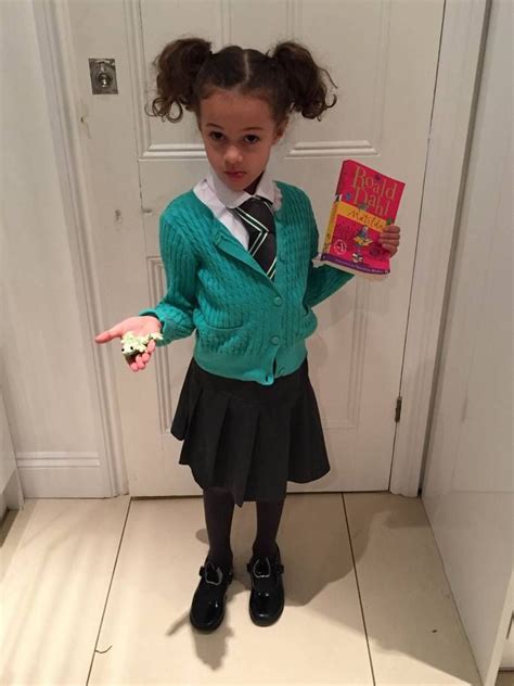 These Kids In World Book Day Costumes Are Adorable Book Day Costumes