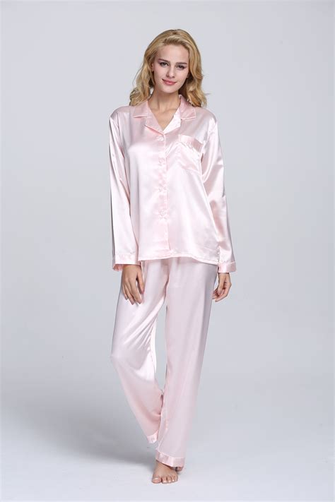 Women S Classic Satin Pajama Set Light Weight And Soft Satin Fabric
